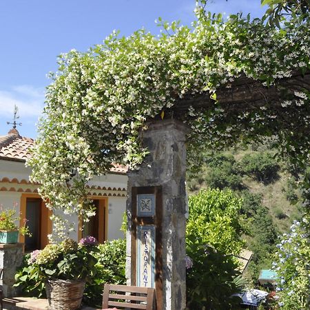 Отель Borgo San Francesco Джоиоза-Мареа Экстерьер фото