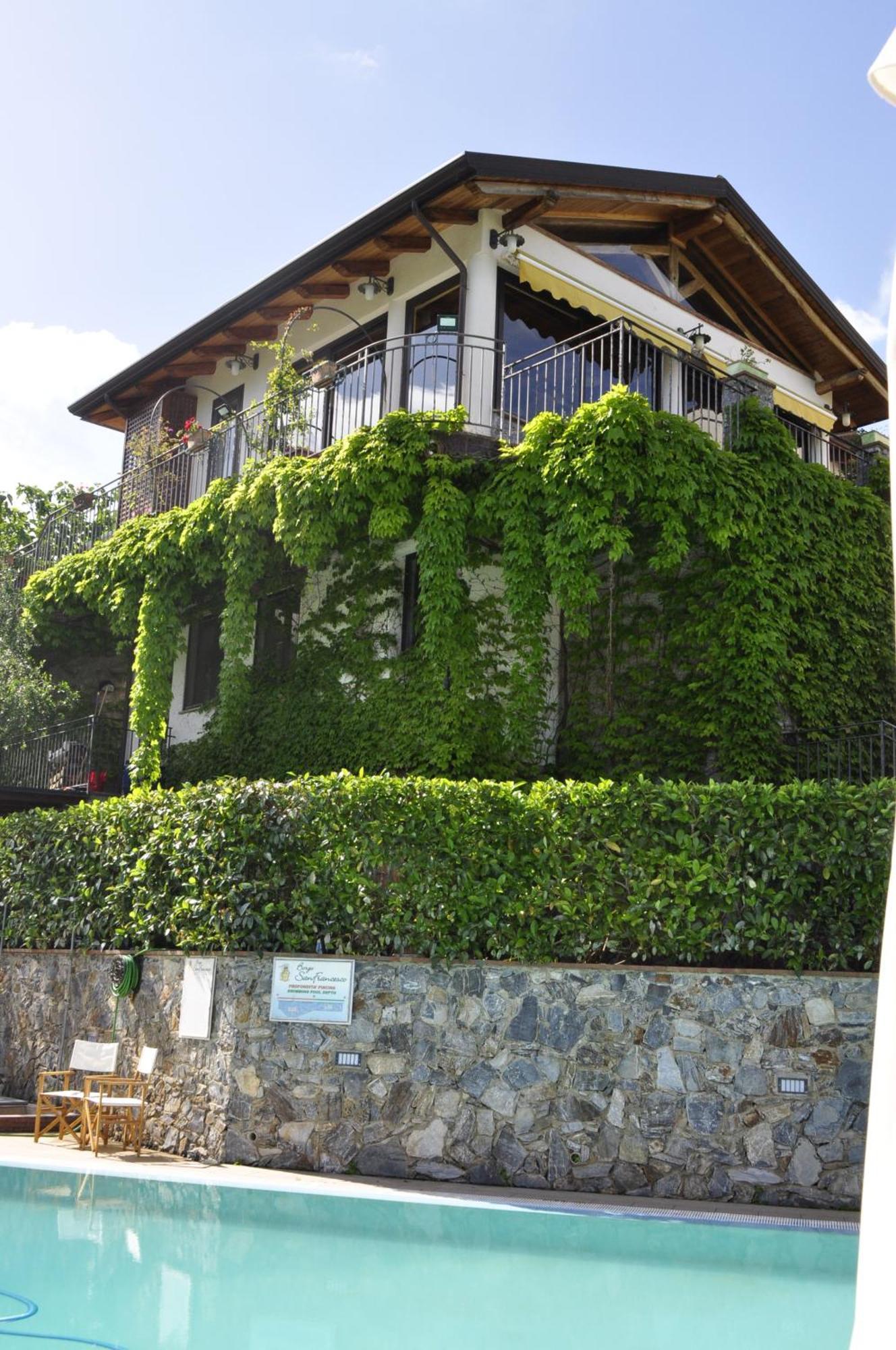 Отель Borgo San Francesco Джоиоза-Мареа Экстерьер фото