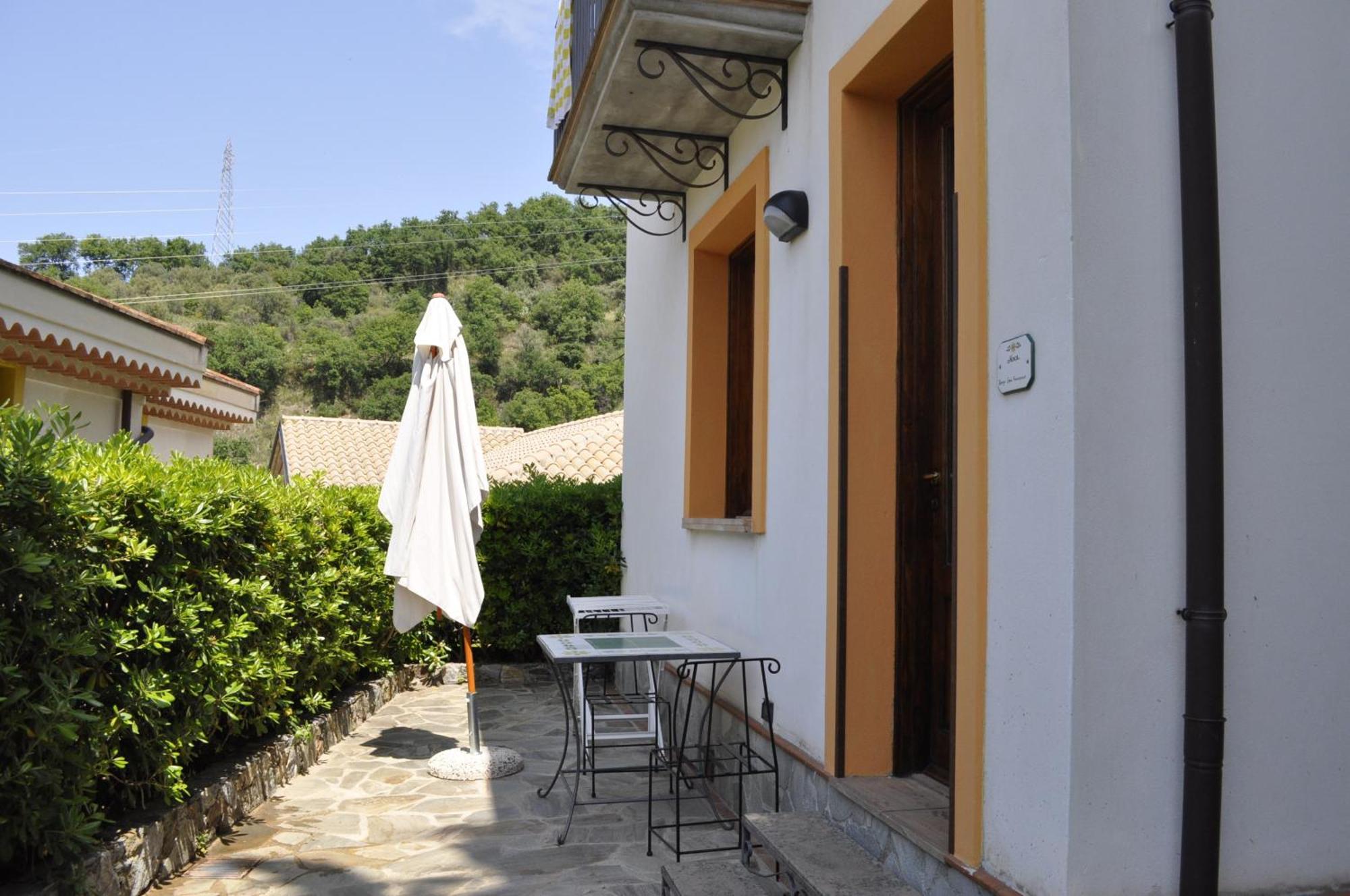 Отель Borgo San Francesco Джоиоза-Мареа Экстерьер фото